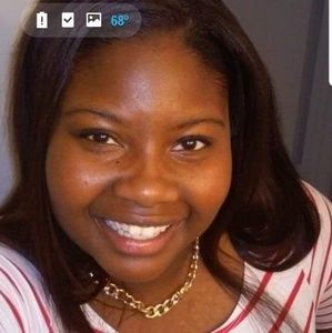 Meet your Posher, Racquel